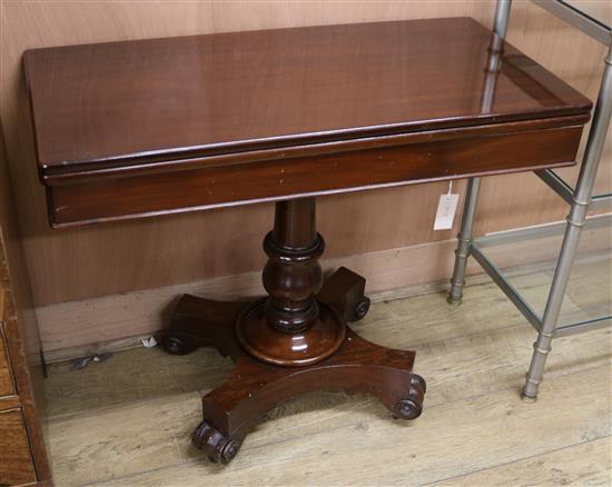 A mid Victorian mahogany tea table W.91cm